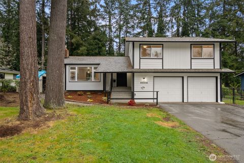 Photo of 2806 NE Fernwood Court, Bremerton, WA 98310 (MLS # 2506443)