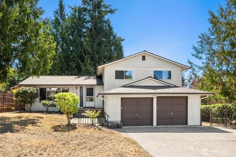 Photo of 12905 SE 191st Street, Renton, WA 98058 (MLS # 2575232)