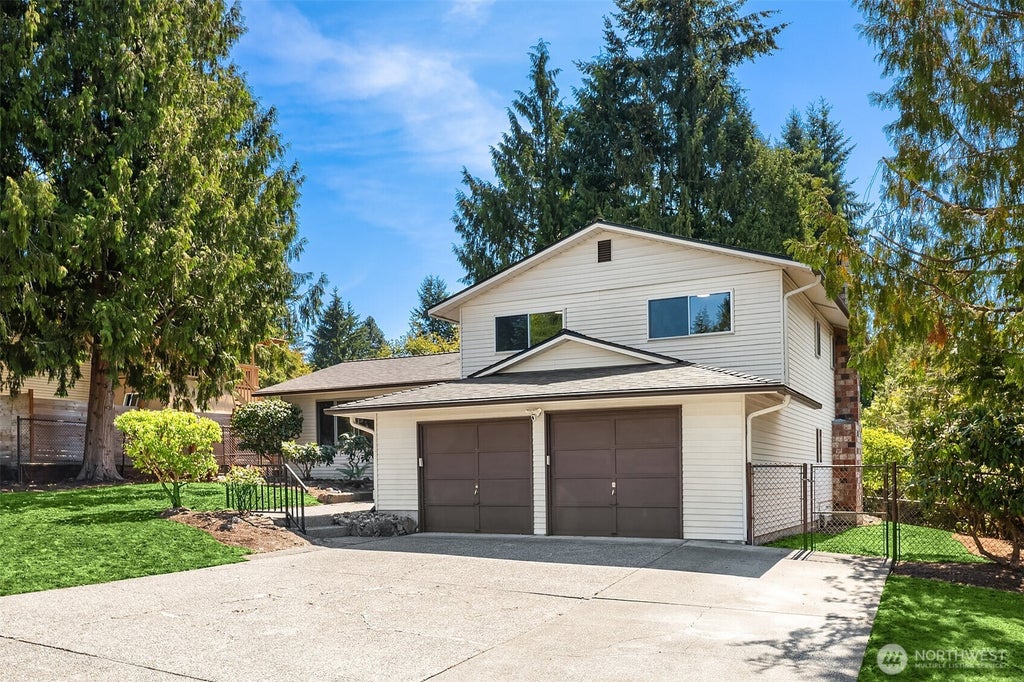 Photo of 12905 SE 191st Street, Renton, WA 98058 (MLS # 2575232)