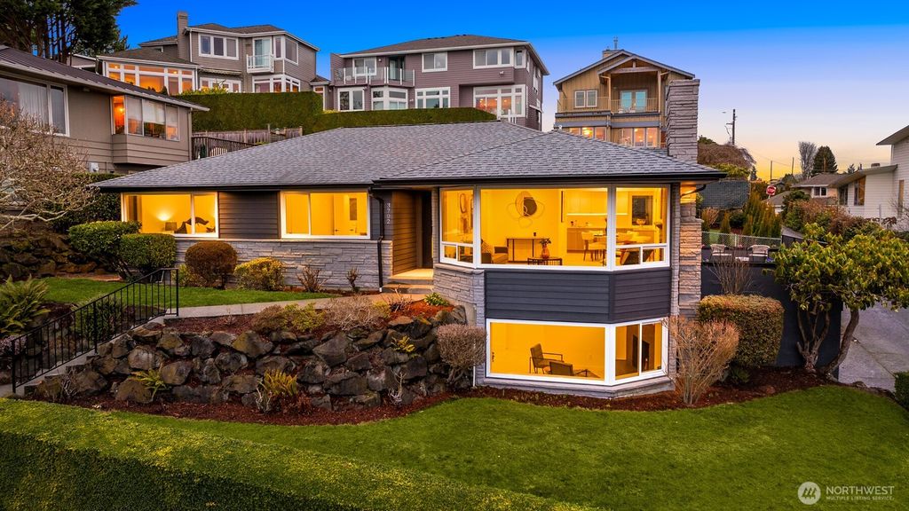 Photo of 3702 W Fulton Street, Seattle, WA 98199 (MLS # 2474666)