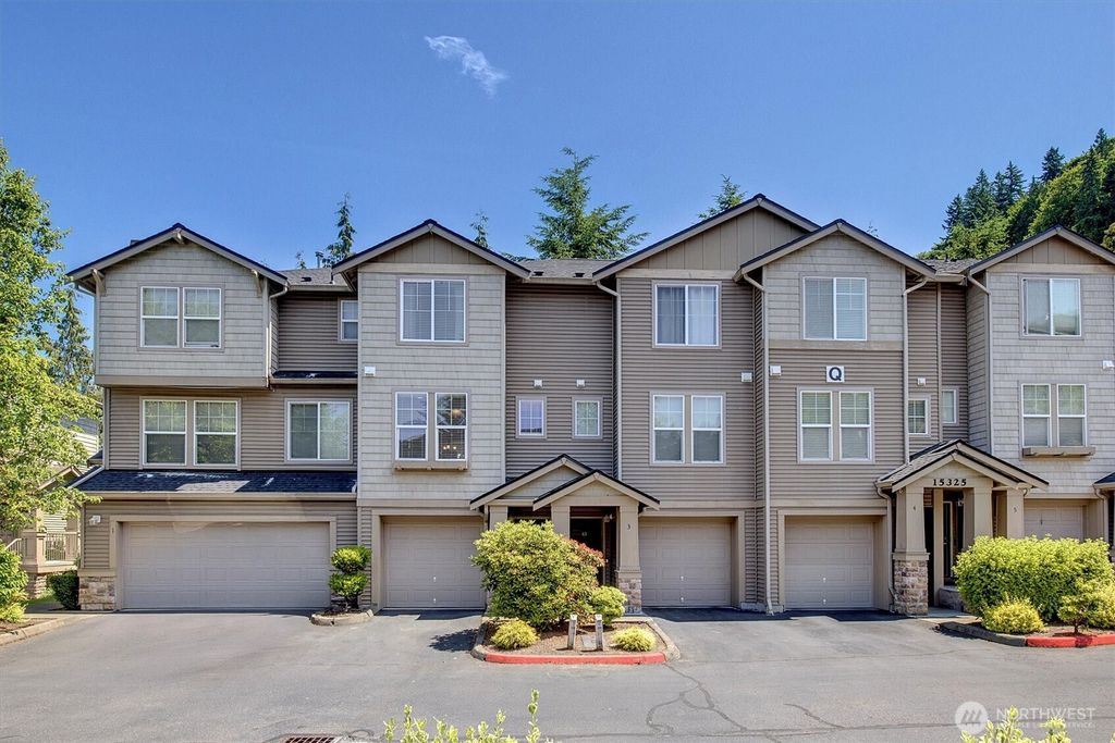 Photo of 15325 SE 155th Place #Q2, Renton, WA 98058 (MLS # 2393509)