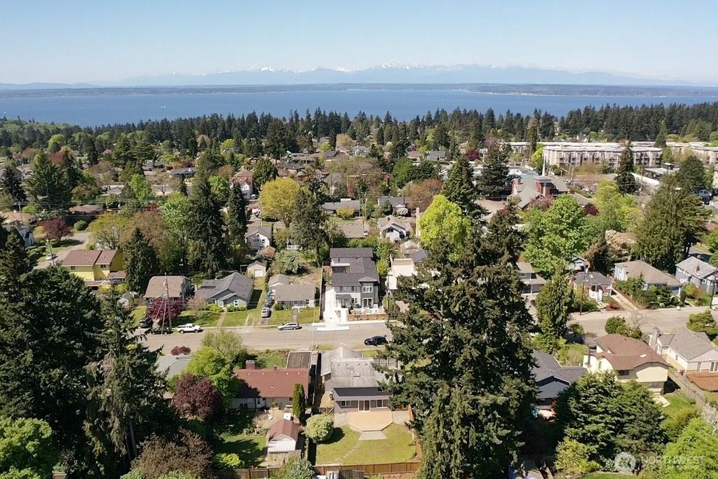 Photo of 12228 Dayton Avenue N, Seattle, WA 98133 (MLS # 2523470)