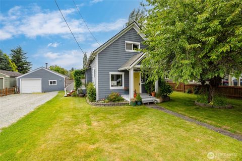 Photo of 820 Borseth Street, Sedro Woolley, WA 98284 (MLS # 2535280)