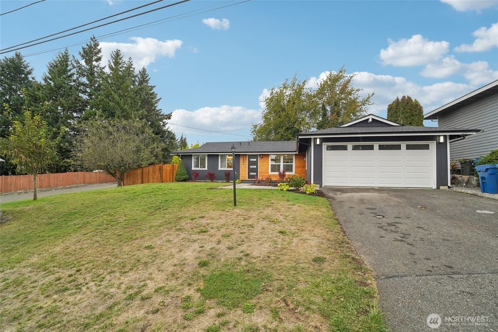 Photo of 10804 SE 232nd Place, Kent, WA 98031 (MLS # 2439177)