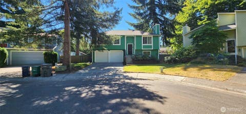 Photo of 10501 160th Court NE, Redmond, WA 98052 (MLS # 2571518)