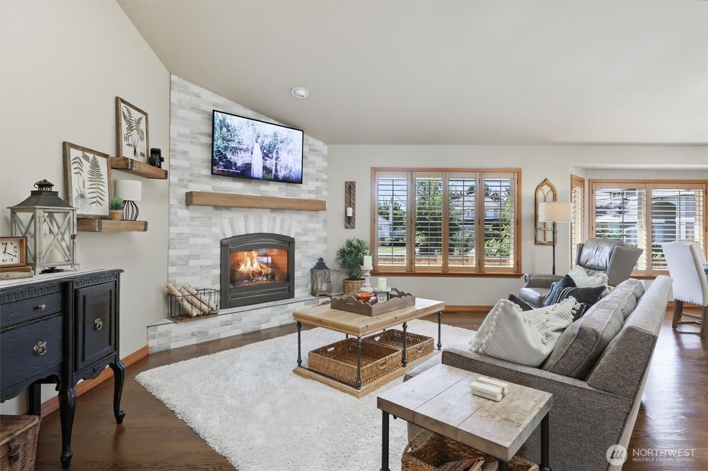 Photo of 20615 39th Avenue SE, Bothell, WA 98012 (MLS # 2436669)