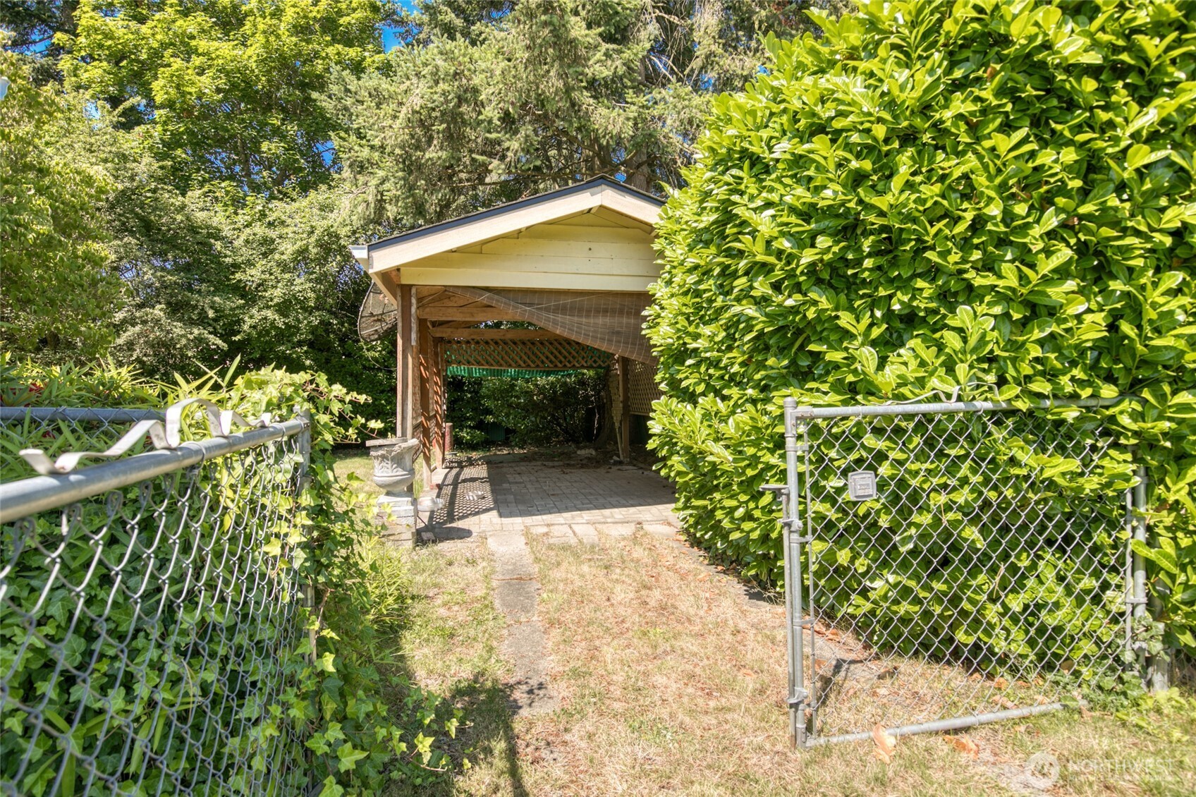 10704 Doten Drive SW