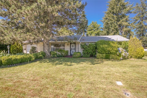 Photo of 10704 Doten Drive SW, Lakewood, WA 98499 (MLS # 2553110)