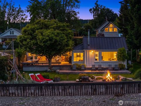 Photo of 10050 SW Dock Street, Vashon, WA 98070 (MLS # 2532008)