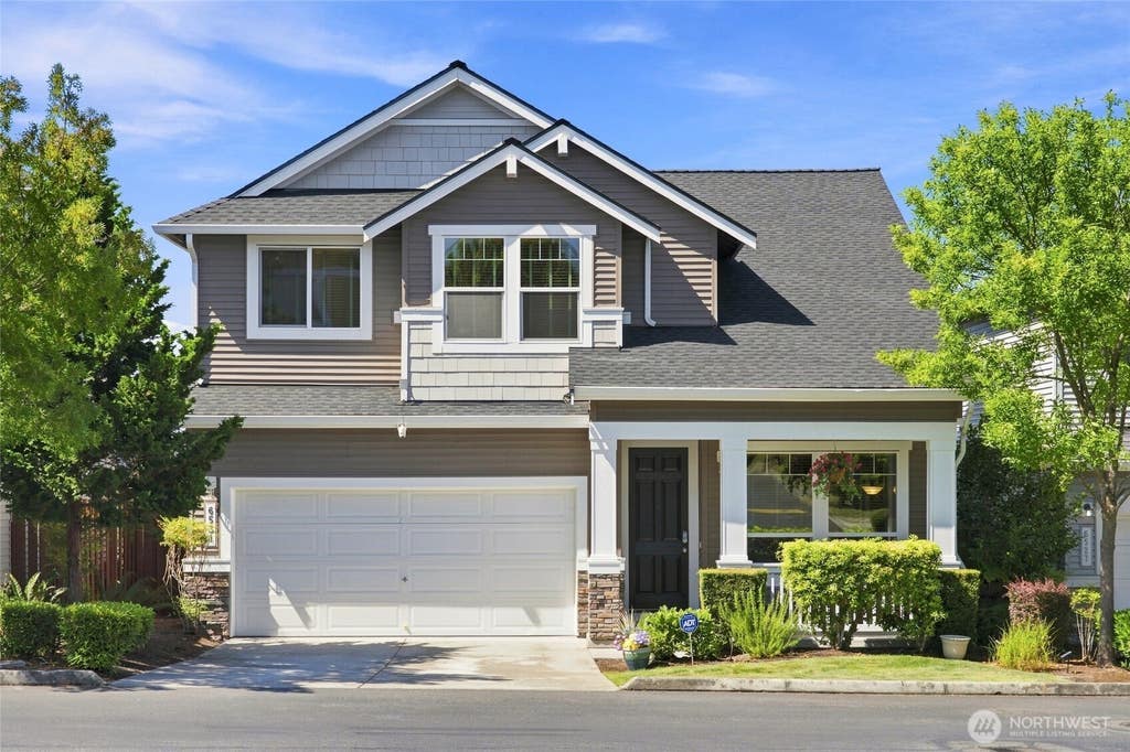 Photo of 6531 Francis Avenue SE, Auburn, WA 98092 (MLS # 2567405)
