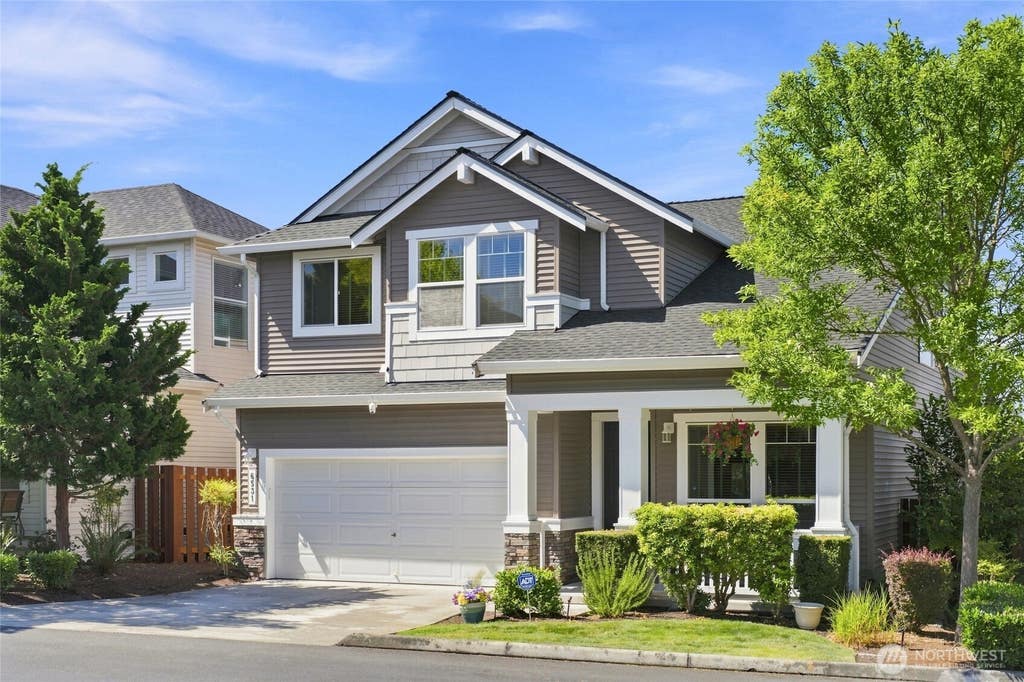 Photo of 6531 Francis Avenue SE, Auburn, WA 98092 (MLS # 2567405)