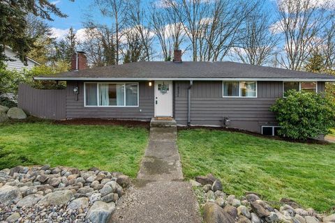Photo of 18331 38th Avenue S, SeaTac, WA 98188 (MLS # 2480990)