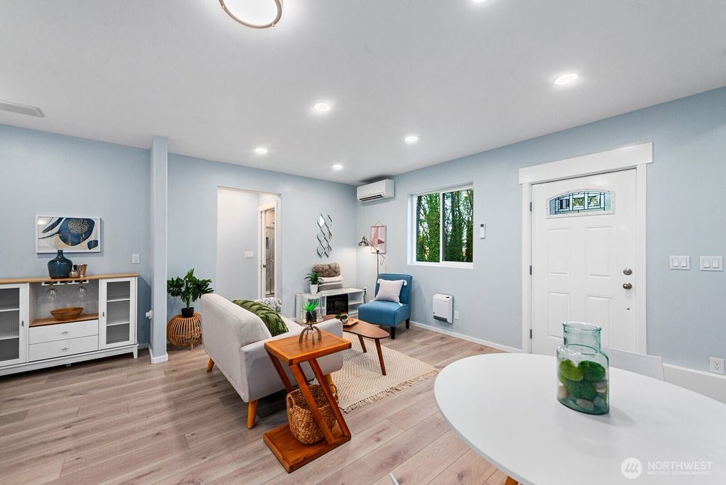 Photo of 3265 31st Avenue SW, Seattle, WA 98126 (MLS # 2363611)