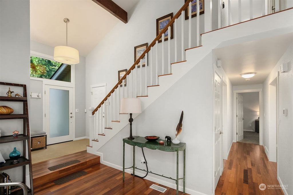 Photo of 21225 Pioneer Way, Edmonds, WA 98026 (MLS # 2257098)