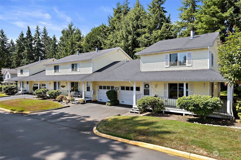 Photo of 32621 3rd Place S #2D, Federal Way, WA 98003 (MLS # 2143148)