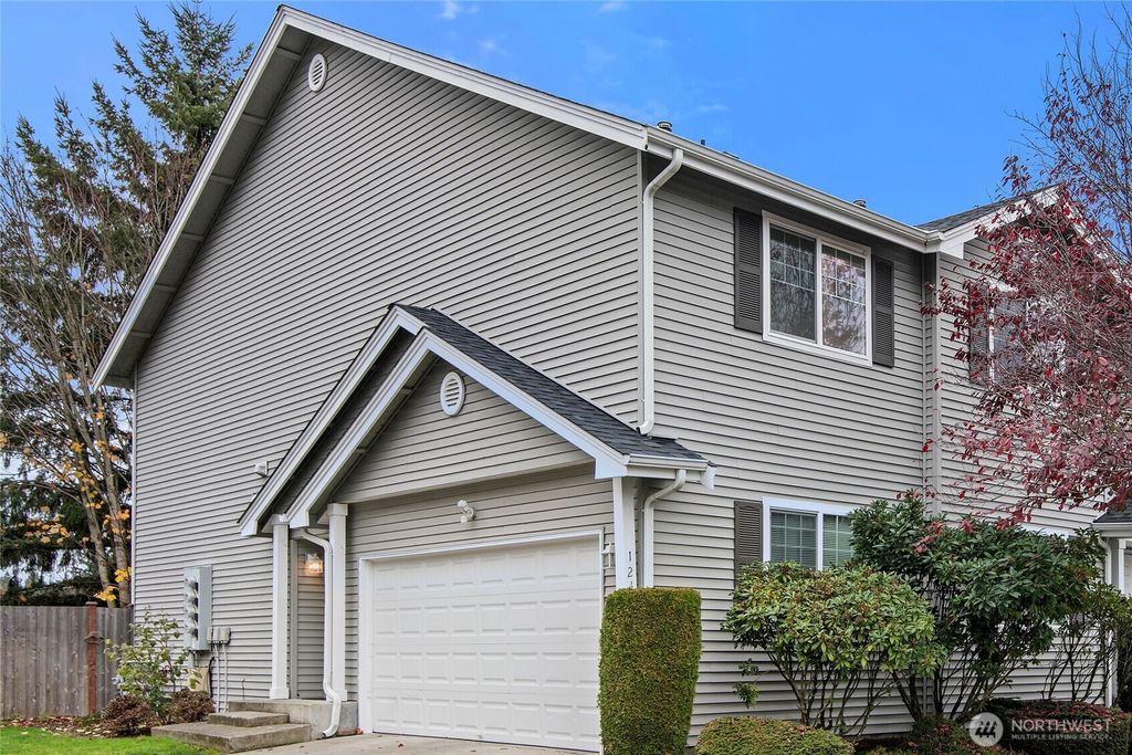 Photo of 124 NE Tucannon Court, Bremerton, WA 98311 (MLS # 2457170)