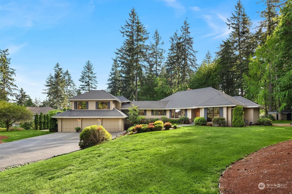 Photo of 13407 184th Avenue NE, Woodinville, WA 98072 (MLS # 2057592)