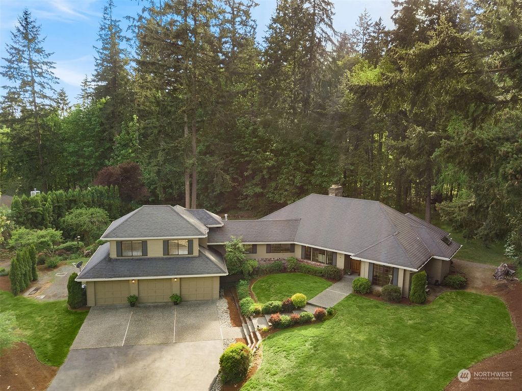 Photo of 13407 184th Avenue NE, Woodinville, WA 98072 (MLS # 2057592)