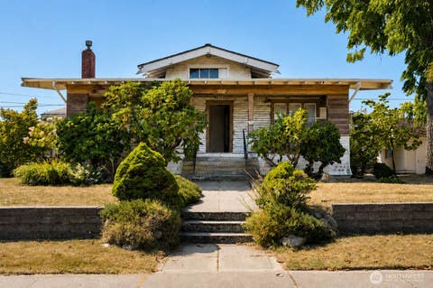 Photo of 1811 9th ST, Anacortes, WA 98221 (MLS # 2571287)