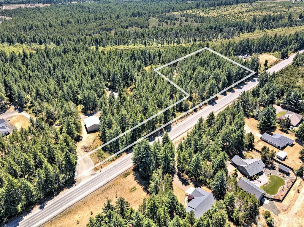 Photo of 5201 E Brockdale Road, Shelton, WA 98584 (MLS # 2515744)