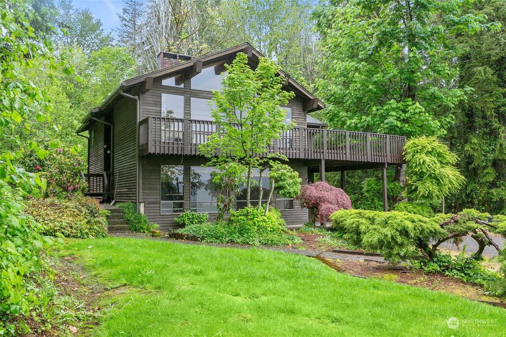 Photo of 9205 381st Avenue SE, Snoqualmie, WA 98065 (MLS # 2241738)