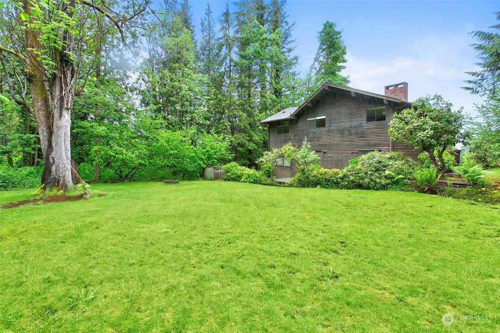 Photo of 9205 381st Avenue SE, Snoqualmie, WA 98065 (MLS # 2241738)