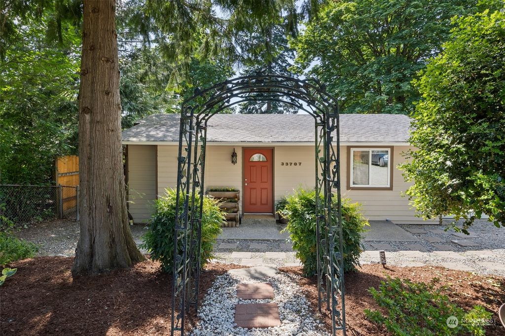 Photo of 33707 53rd Avenue S, Auburn, WA 98001 (MLS # 2075679)