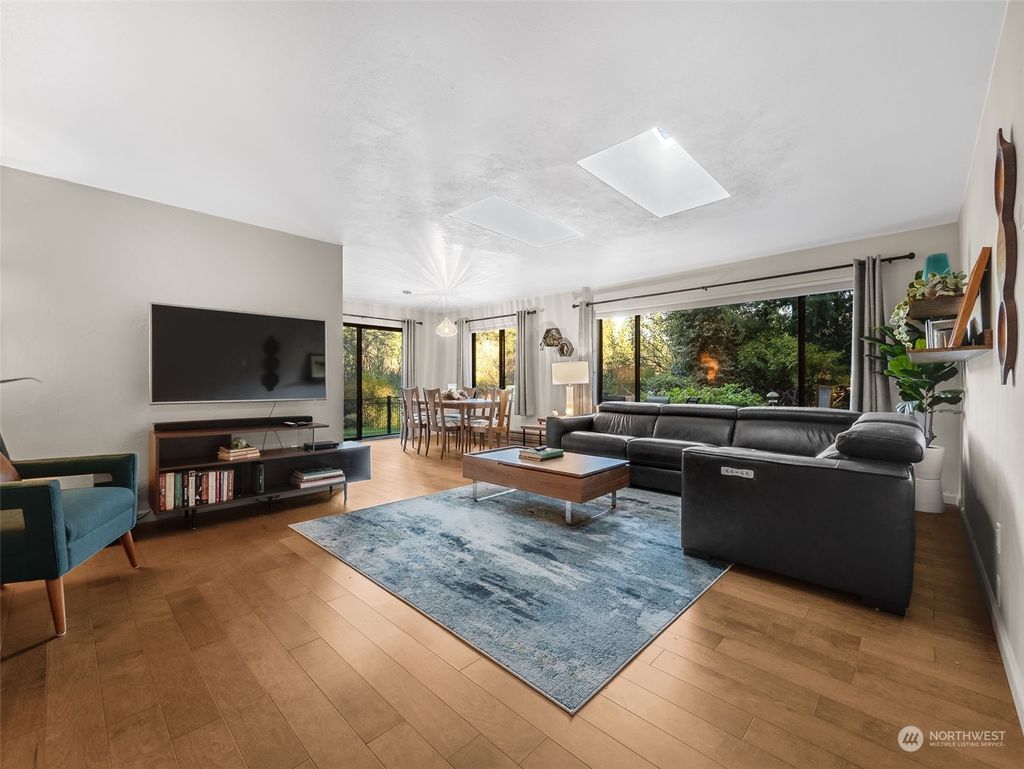 Photo of 23401 167th Place SE, Kent, WA 98042 (MLS # 2308557)