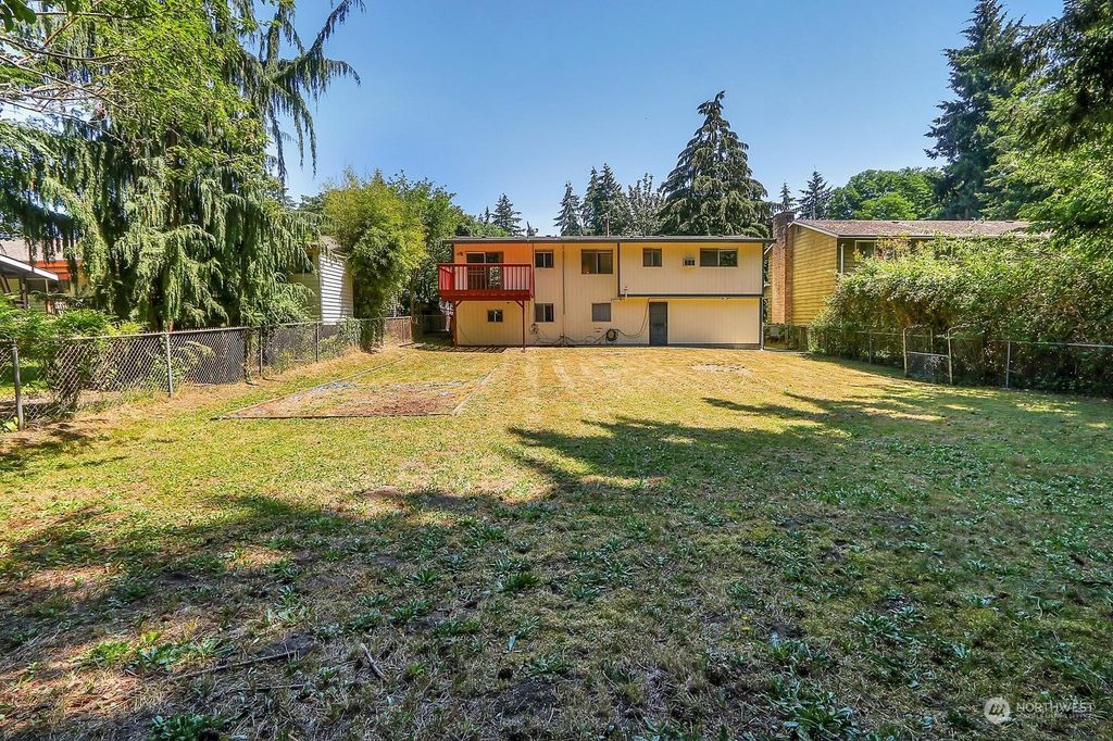 Photo of 13027 28th Avenue NE, Seattle, WA 98125 (MLS # 2266929)