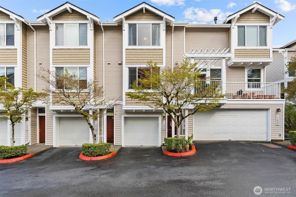 Photo of 11856 NE 162nd Lane #9-4, Bothell, WA 98011 (MLS # 2509274)