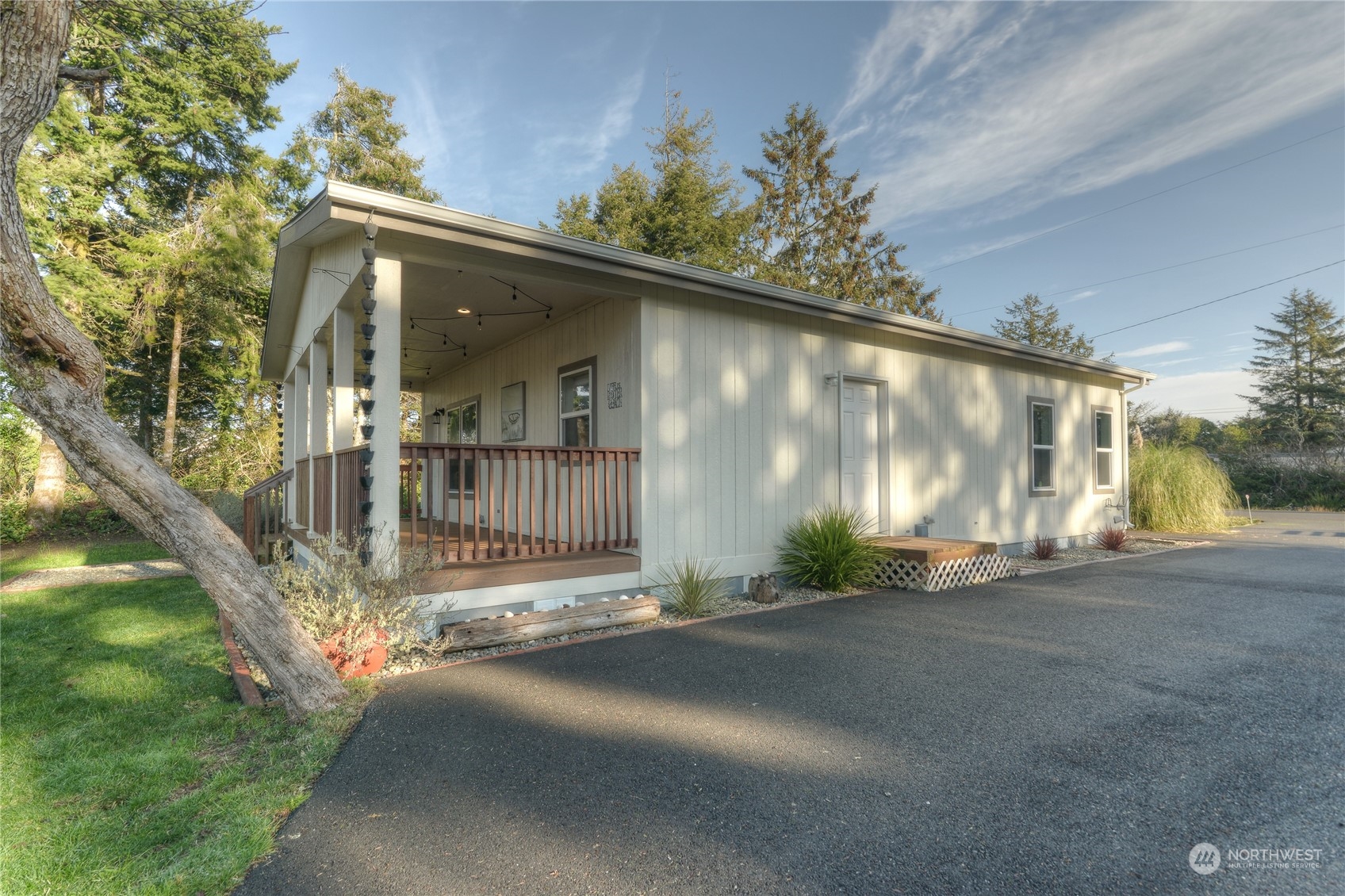 305 Dorado Avenue SW