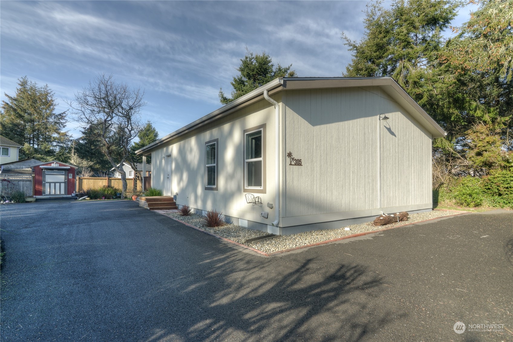 305 Dorado Avenue SW
