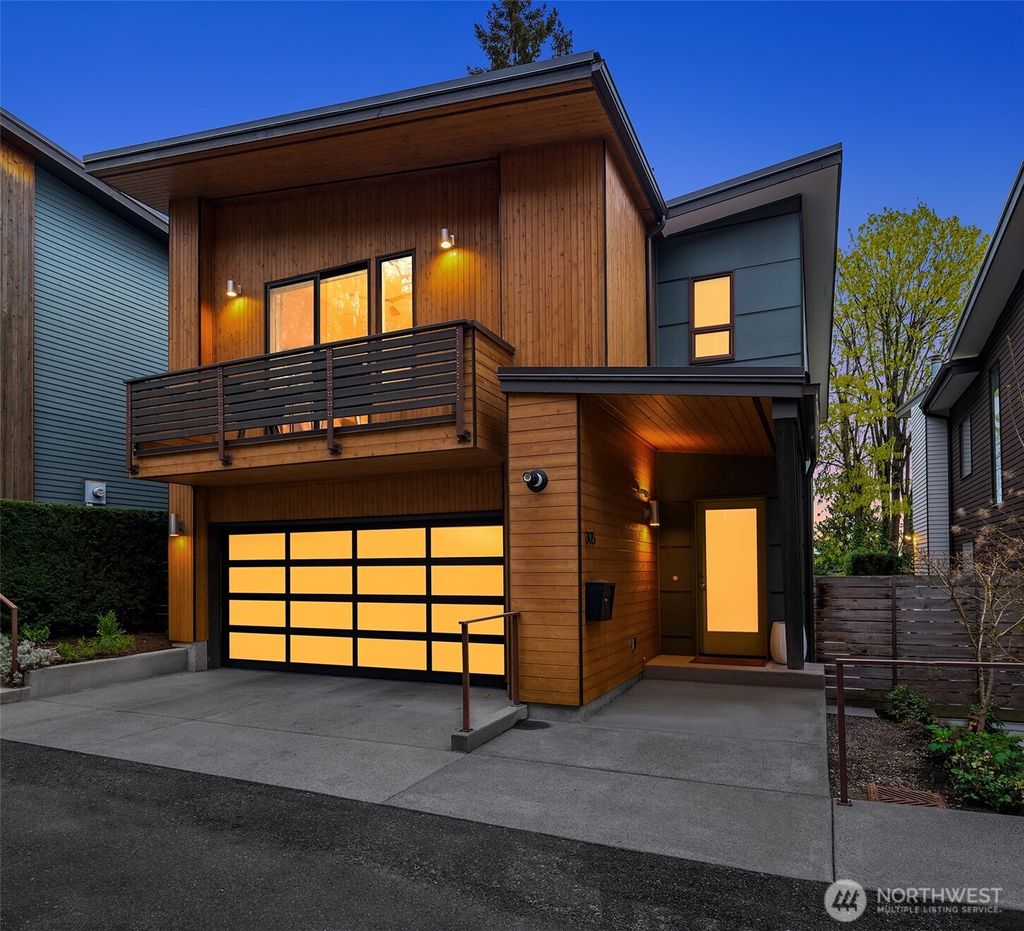 Photo of 305 24th Avenue E, Seattle, WA 98112 (MLS # 2506934)