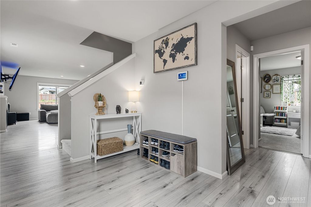 Photo of 7806 24th Ct Ct SE, Lacey, WA 98503 (MLS # 2513100)