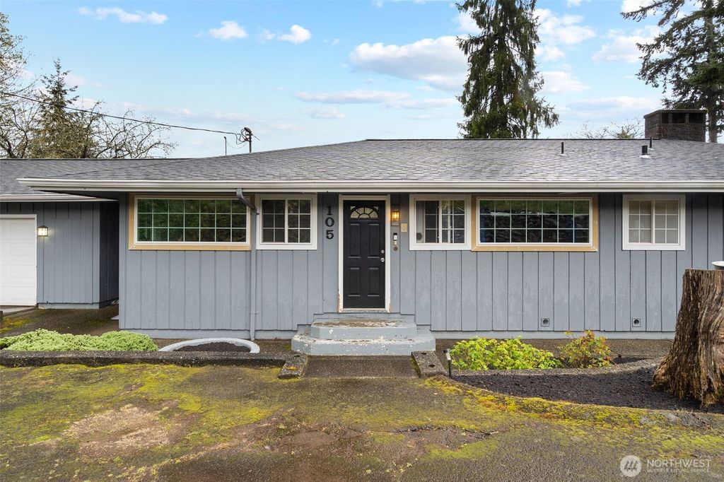 Photo of 105 ISLAND VIEW Lane, Kelso, WA 98626 (MLS # 2502684)