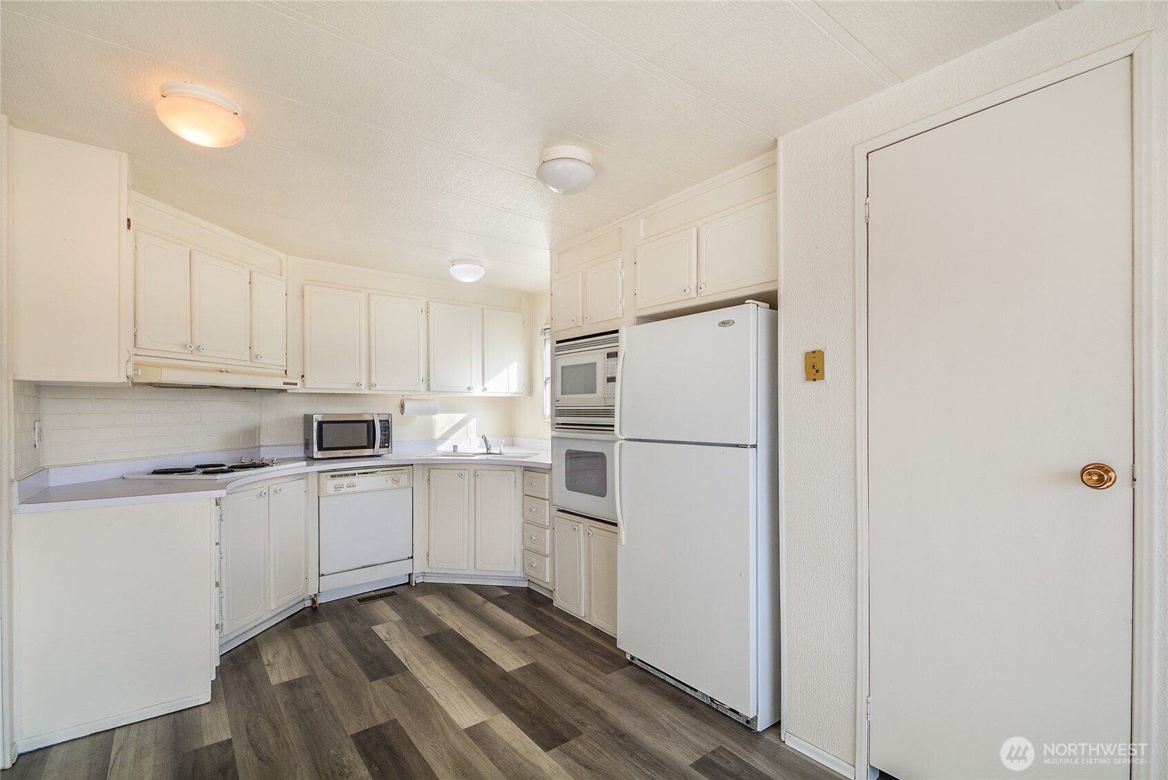 16600 25th Avenue NE 87