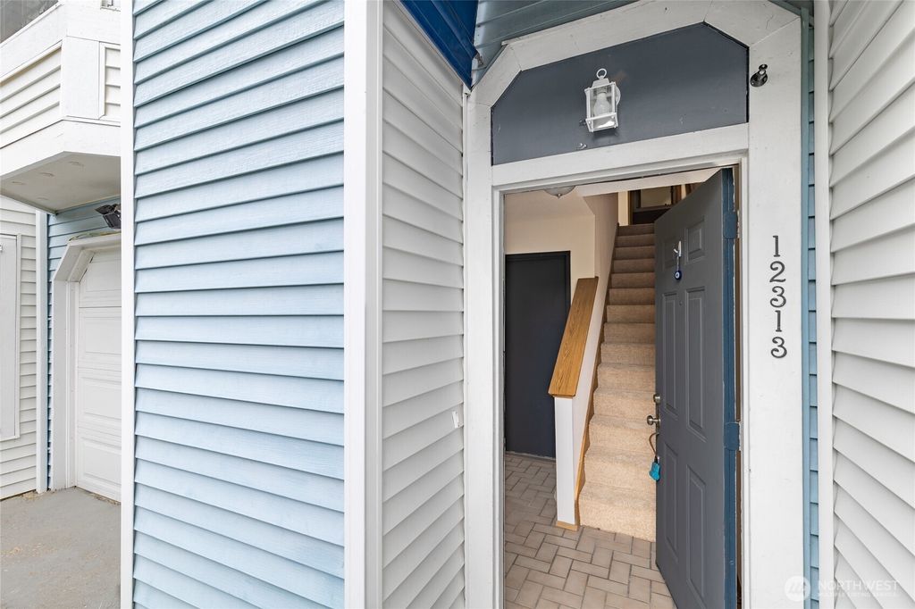 Photo of 12313 SE 41st Lane, Bellevue, WA 98006 (MLS # 2372695)