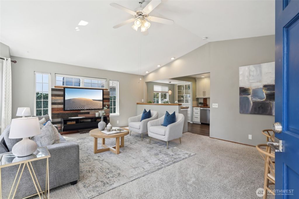 Photo of 16009 12th Avenue SW, Burien, WA 98166 (MLS # 2376554)