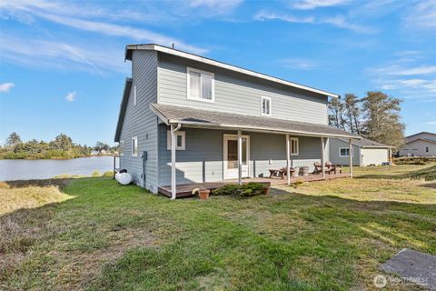 Photo of 580 Mount Olympus Avenue SE, Ocean Shores, WA 98569 (MLS # 2531771)