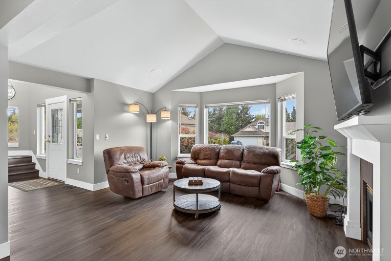2215 37th Court