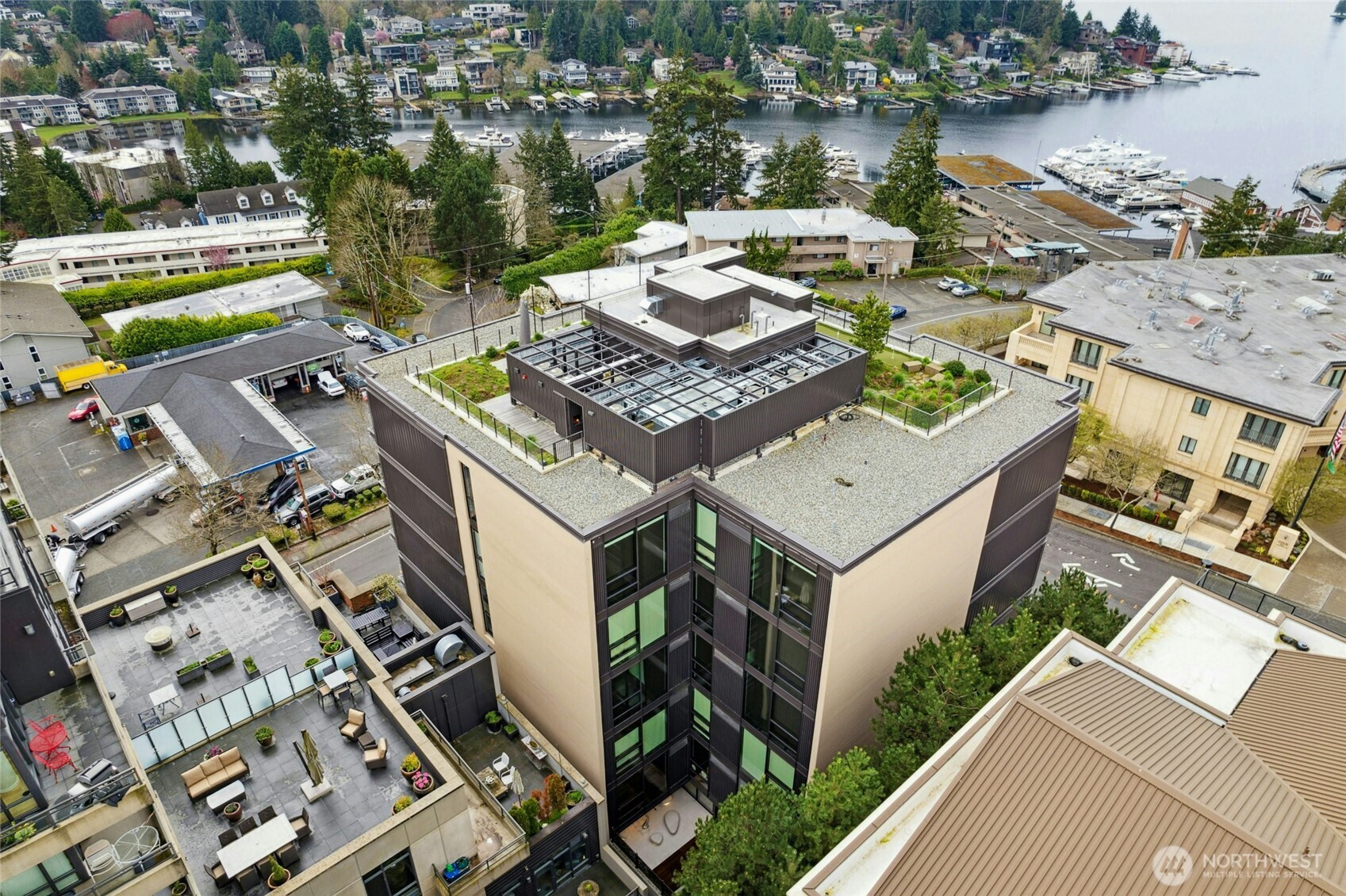 10000 Main Street 601