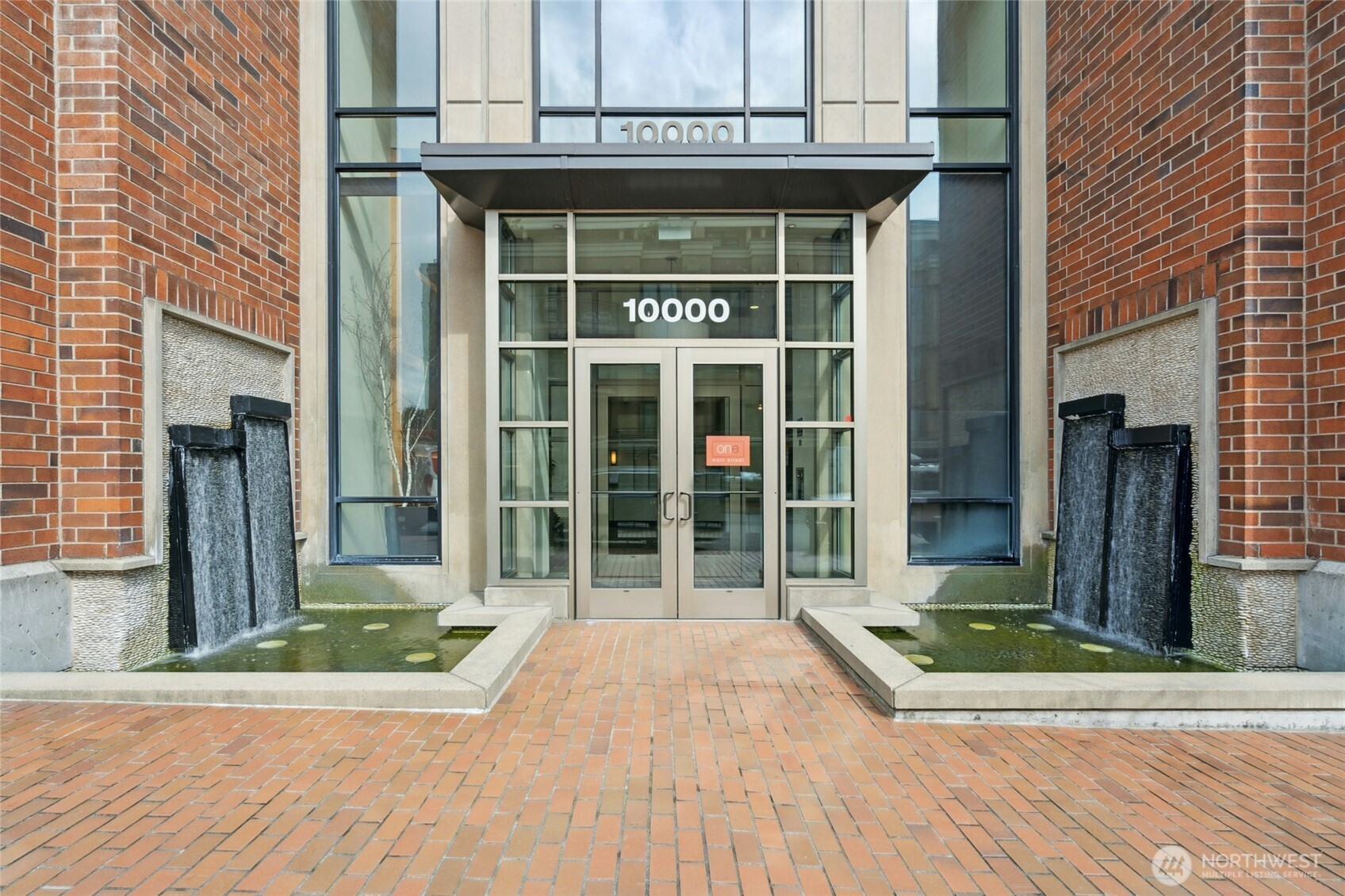 10000 Main Street 601