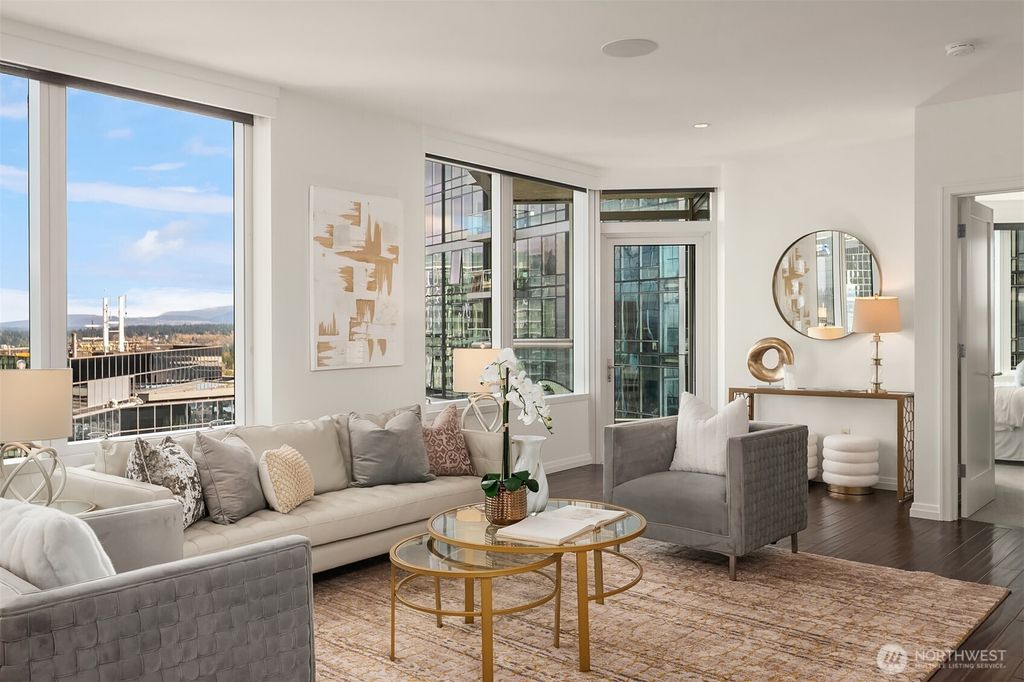 Photo of 500 106th Avenue NE #3105, Bellevue, WA 98004 (MLS # 2484032)