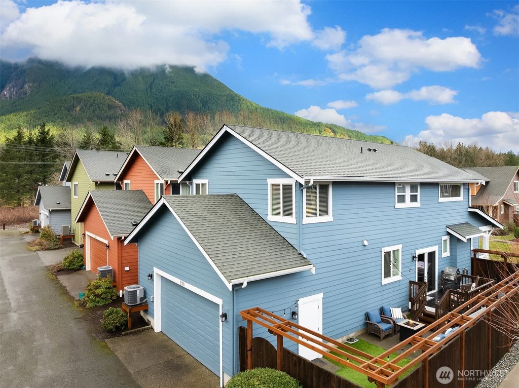 Photo of 208 Galena Place NE, North Bend, WA 98045 (MLS # 2334468)