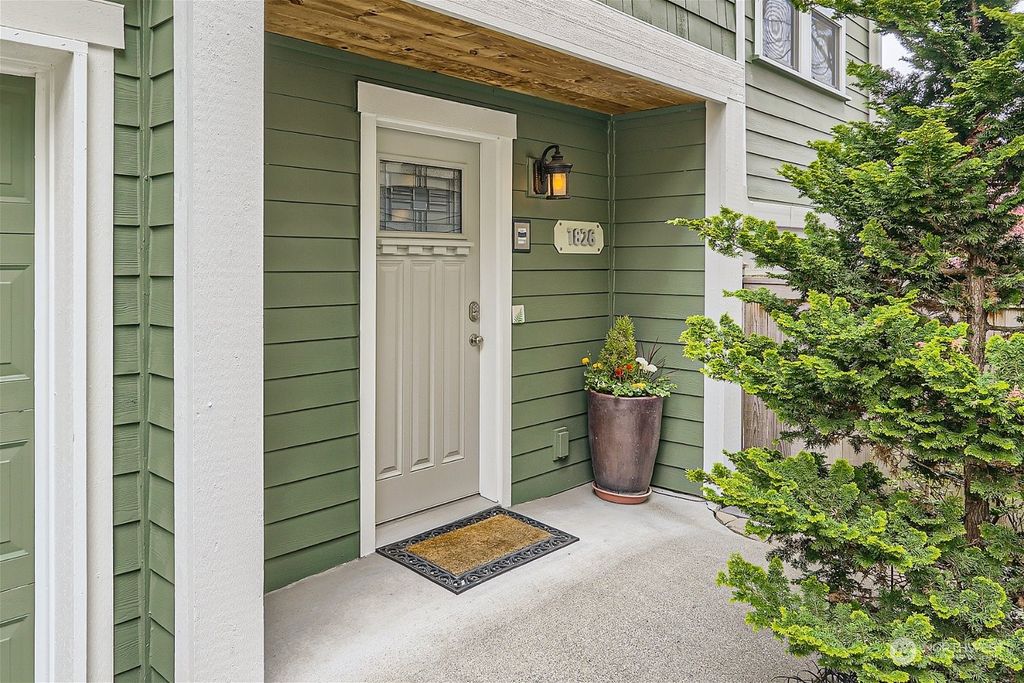 Photo of 1826 27th Avenue, Seattle, WA 98122 (MLS # 2224497)