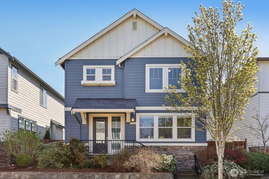 Photo of 1568 14th Place NE, Issaquah, WA 98029 (MLS # 2359933)