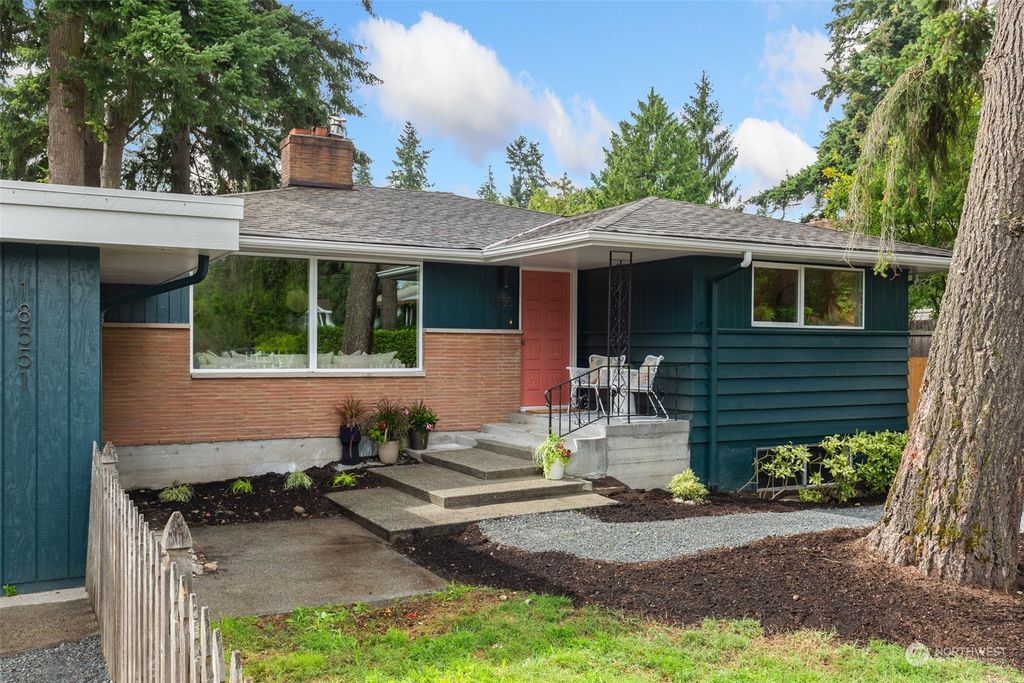 Photo of 18551 Meridian Avenue N, Shoreline, WA 98133 (MLS # 2297748)