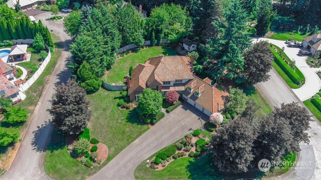 Photo of 21403 NE 67th Street, Redmond, WA 98053 (MLS # 2075496)