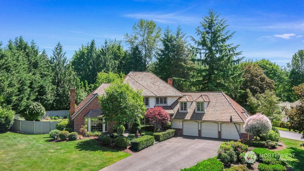 Photo of 21403 NE 67th Street, Redmond, WA 98053 (MLS # 2075496)