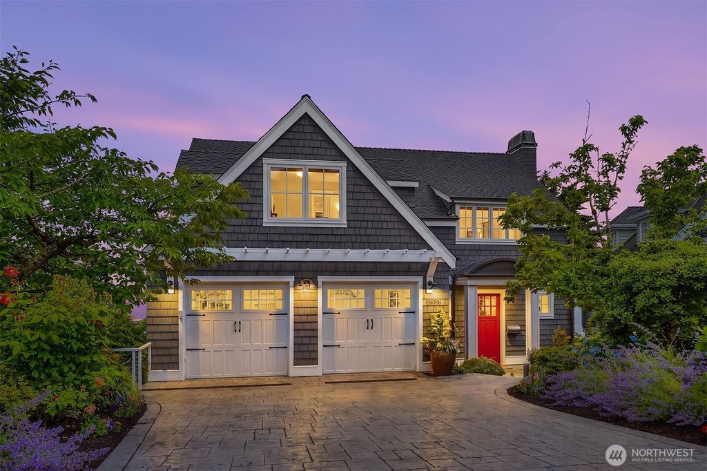 Photo of 3658 50th Avenue NE, Seattle, WA 98105 (MLS # 2532411)